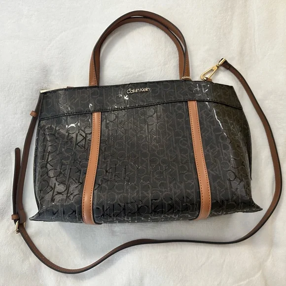 Gorgeous Calvin Klein handbag - Picture 5 of 11